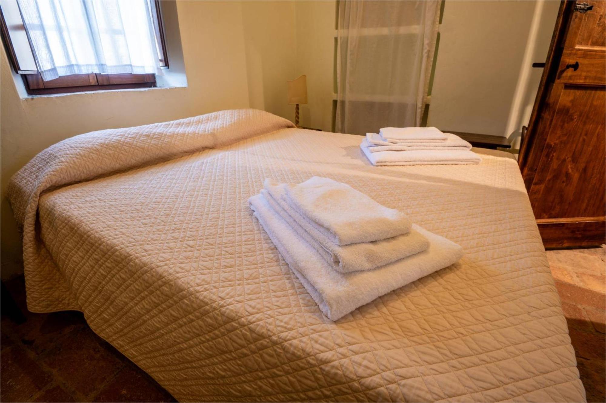 Castello Valenzino Bed & Breakfast Antognola Exterior photo