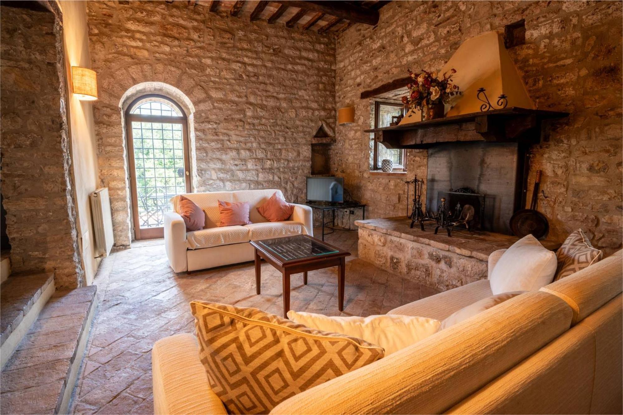 Castello Valenzino Bed & Breakfast Antognola Exterior photo