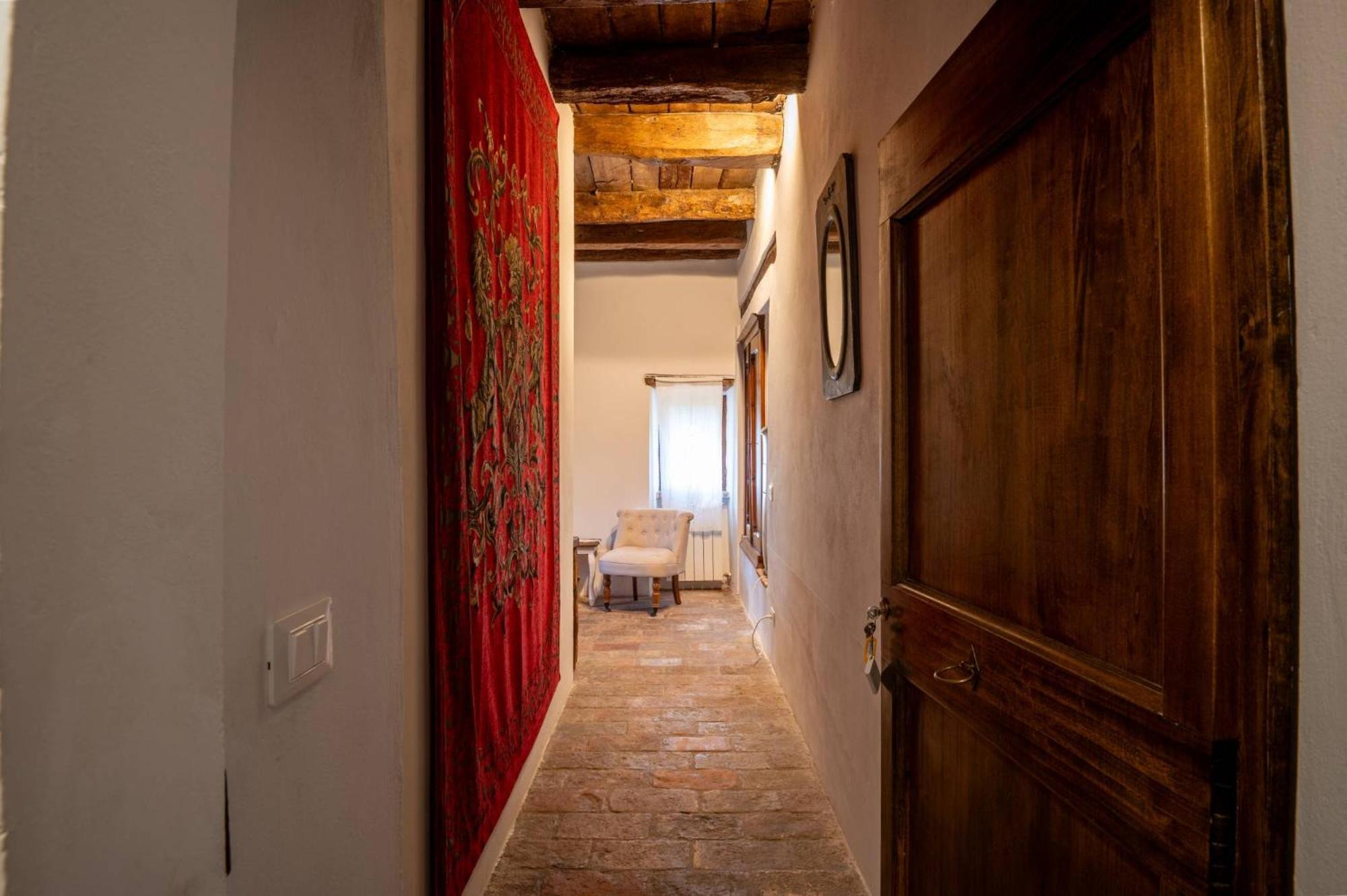 Castello Valenzino Bed & Breakfast Antognola Exterior photo