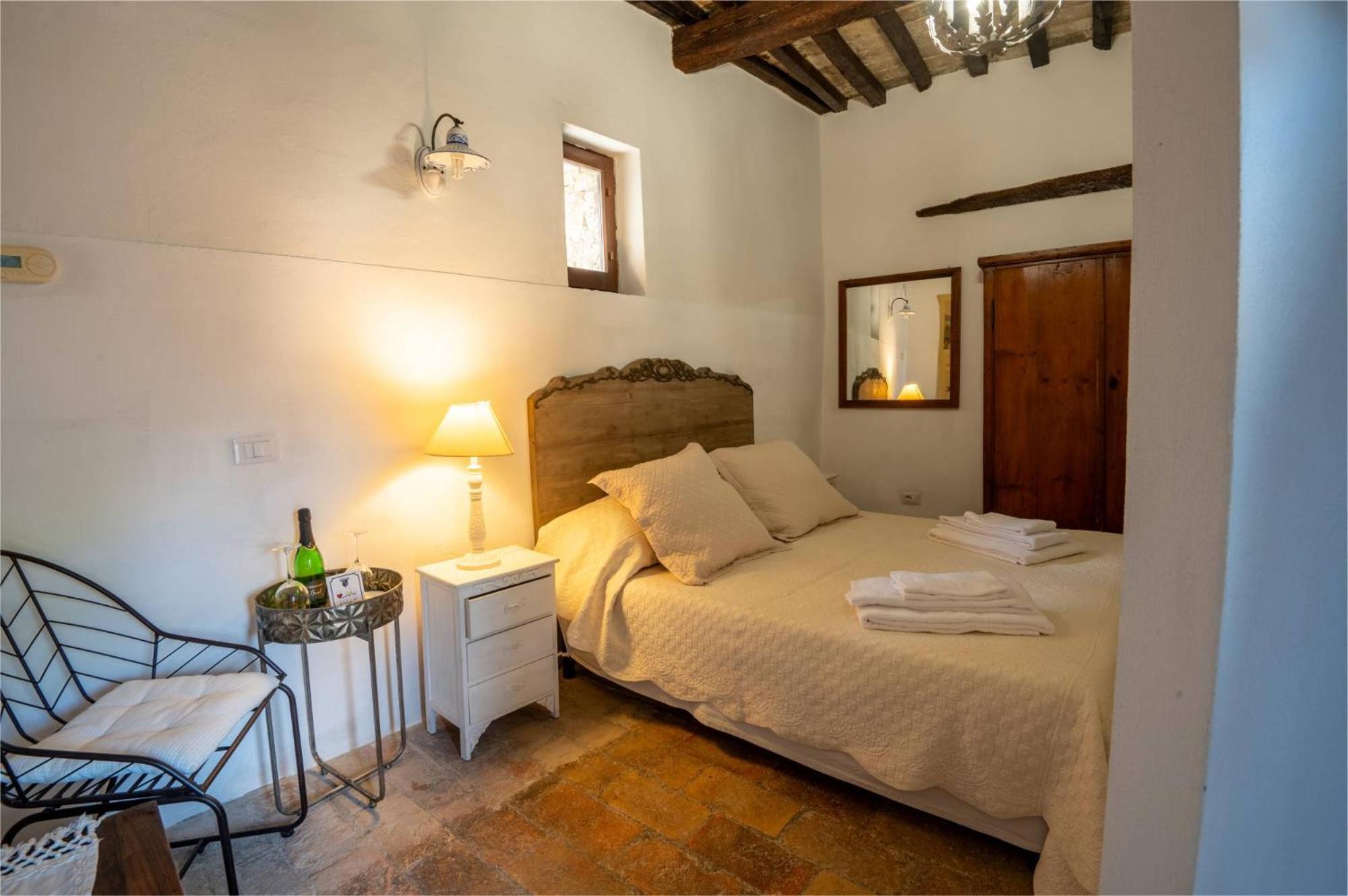 Castello Valenzino Bed & Breakfast Antognola Exterior photo
